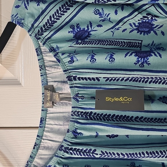 NWT Style & Co. Petite Printed Boxy Blouse with Flutter Sleeves Blue PXL - Picture 10 of 13